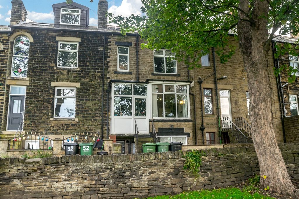 Property photo 1 of 34 Picture No. 8