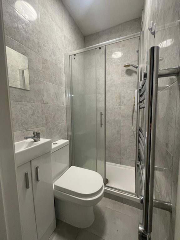 Property photo 2 of 3