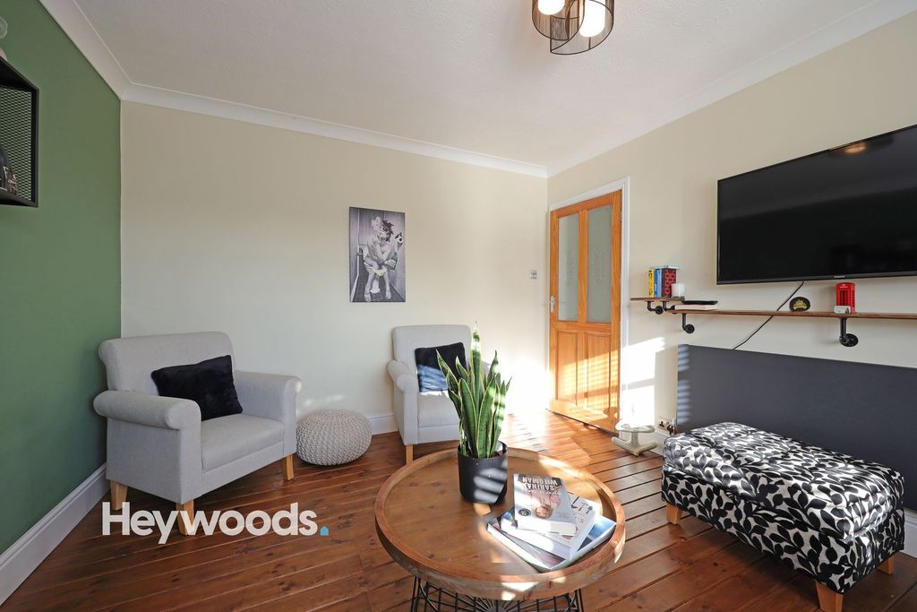 Property photo 3 of 38