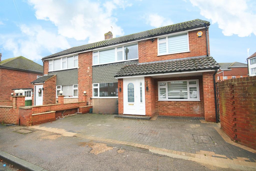 Property photo 1 of 20 Front (27).Jpg