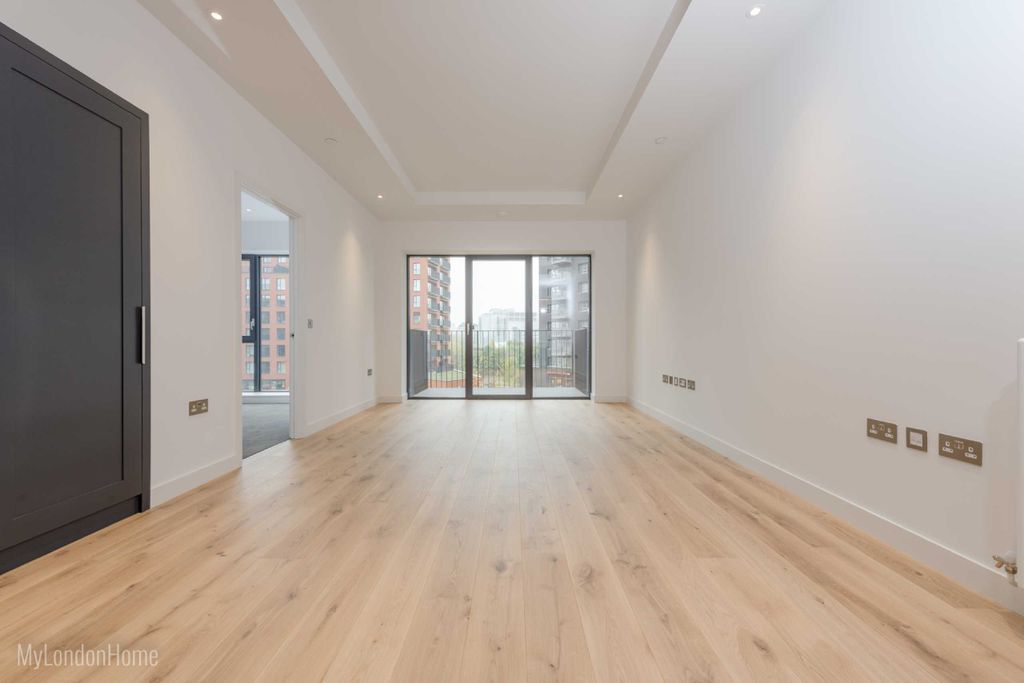 Property photo 1 of 7 Reception Room