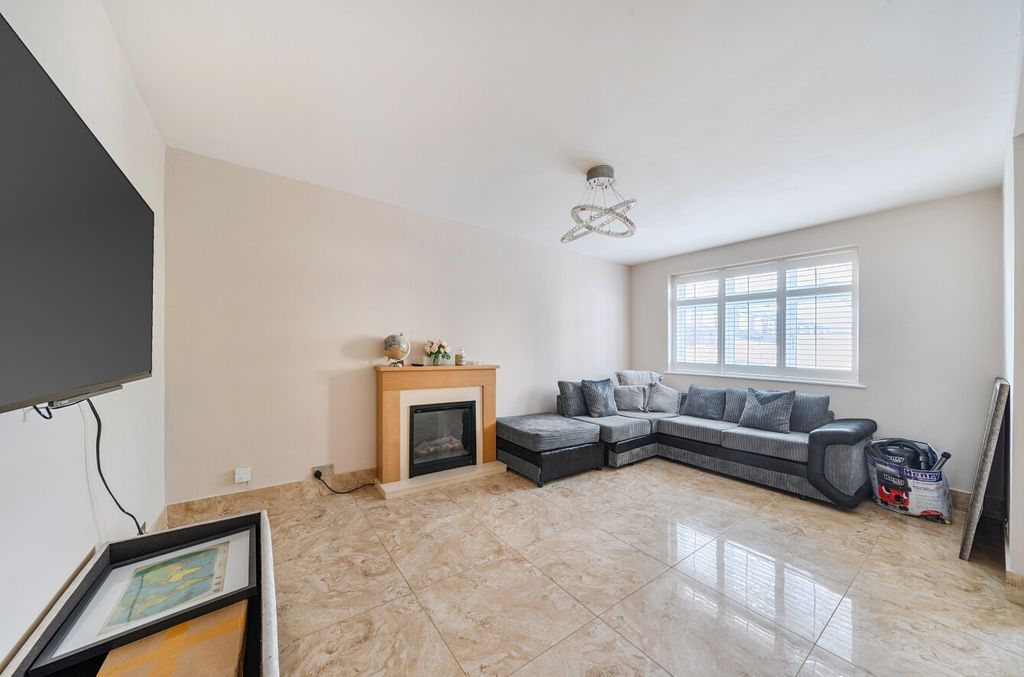 Property photo 3 of 26 Reception Room