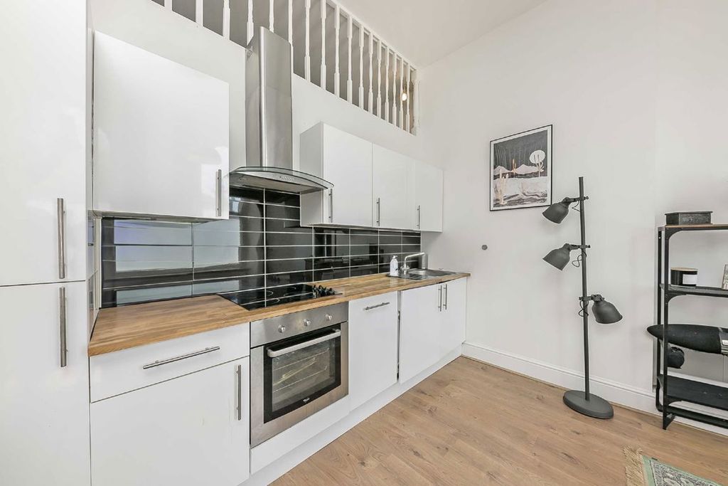 Property photo 3 of 3