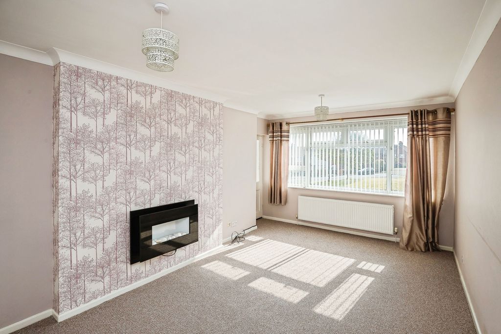 Property photo 2 of 16 Photo