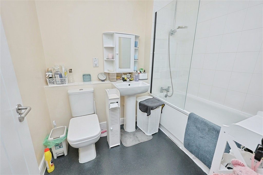 Property photo 3 of 5