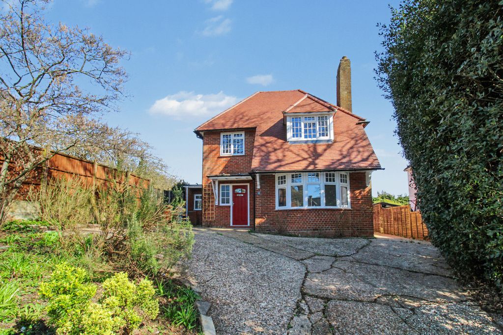 Property photo 1 of 24