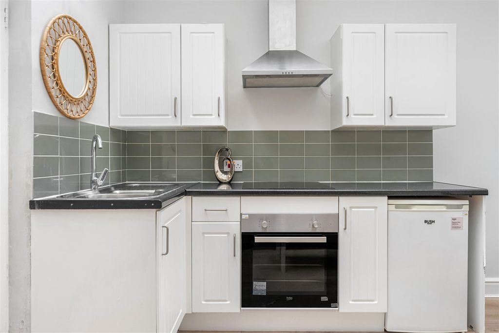 Property photo 2 of 5 953c1Bc8-0E94-4428-B8Bc-Ca8d274bbc83.Jpg