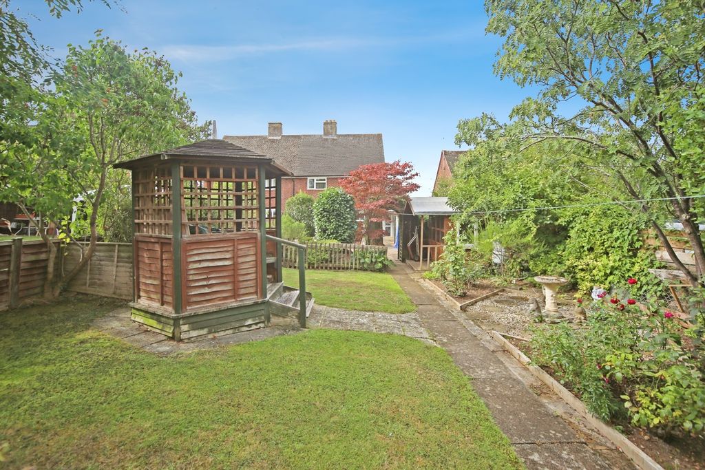 Property photo 2 of 17 Photo