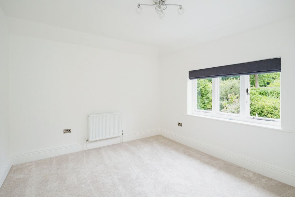 Additional image 14 of 5 bed detached house to rentGoldsmiths Avenue, Crowborough, East Sussex TN6