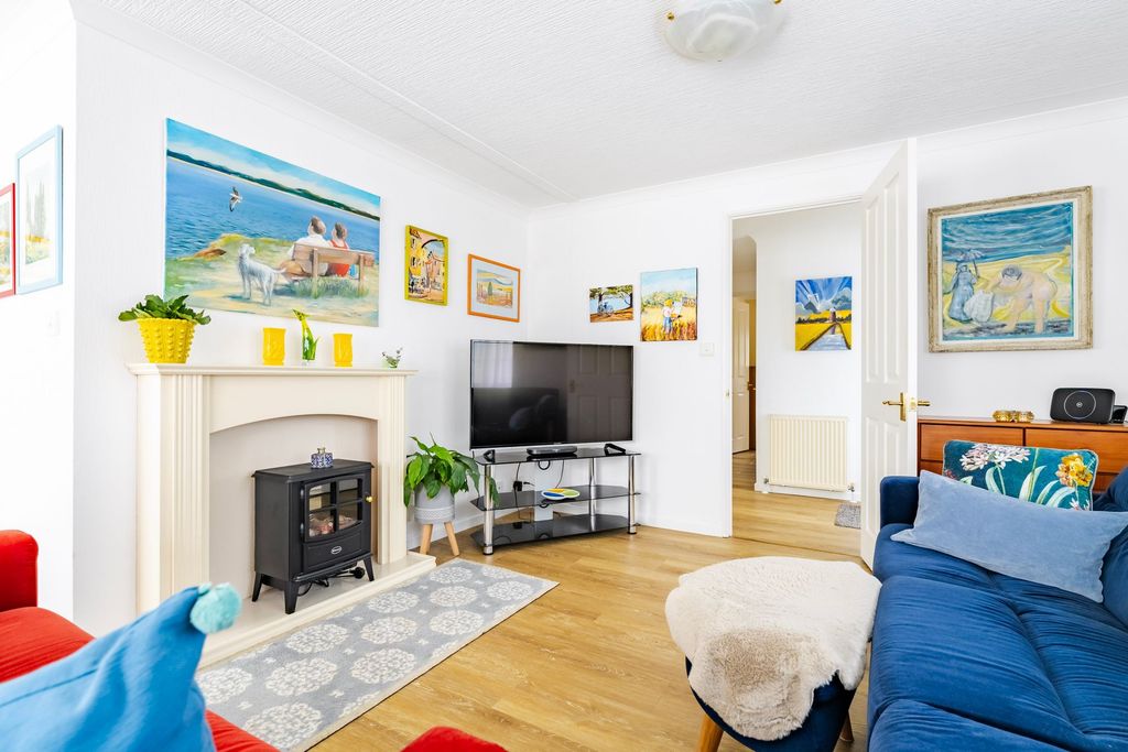 Property photo 3 of 15