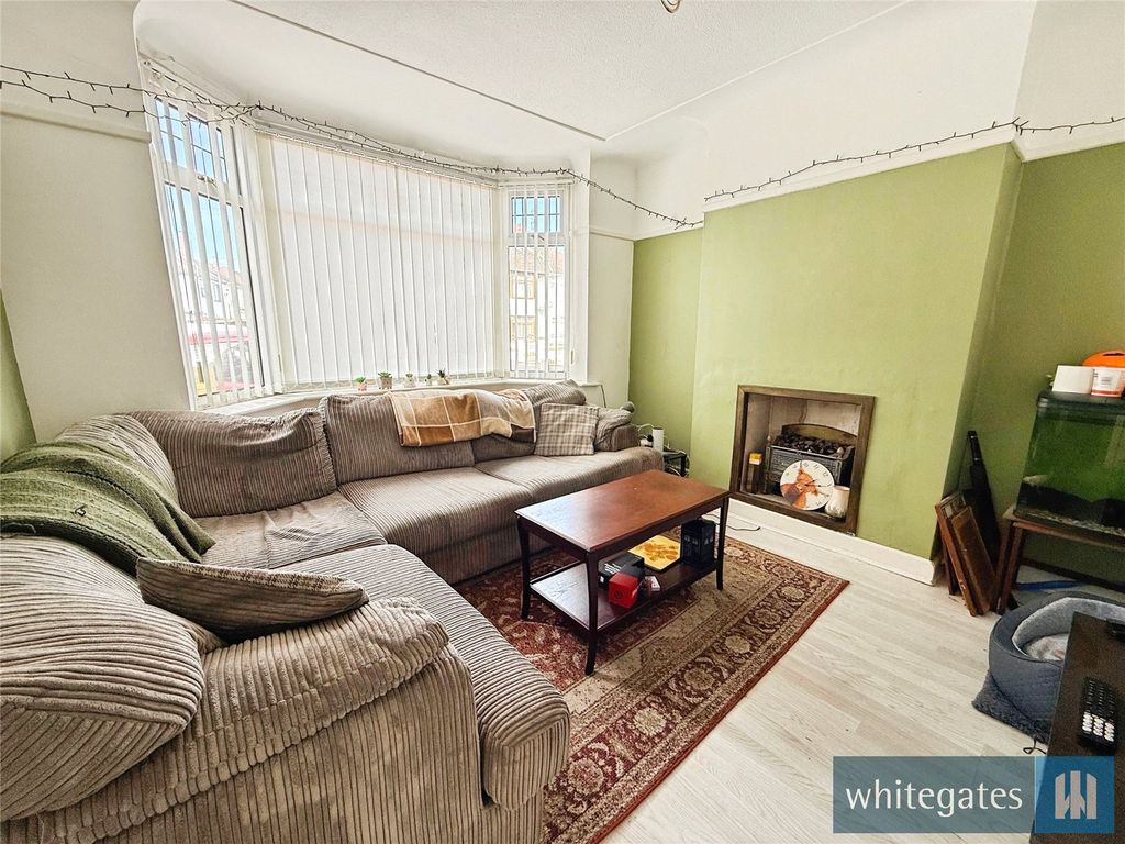 Property photo 3 of 19 Picture No. 14