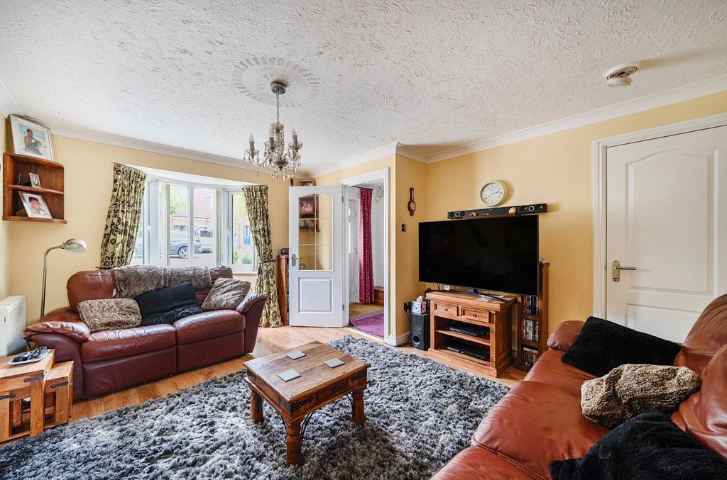Property photo 3 of 17 Picture No. 09