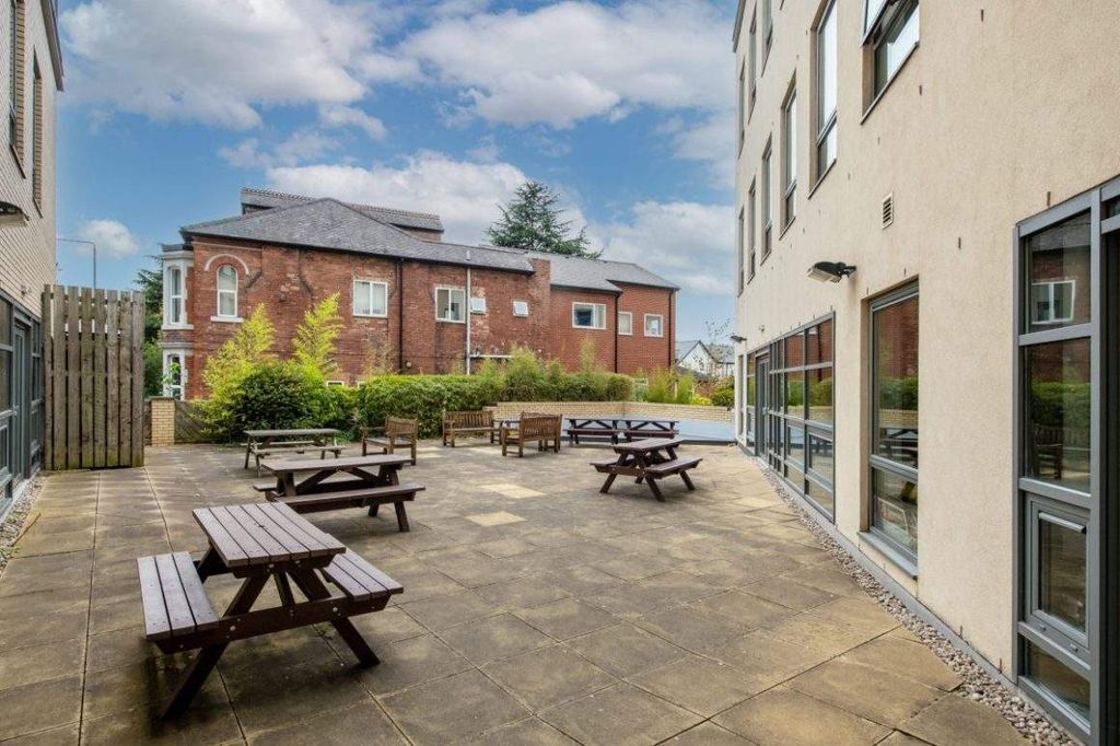 Property photo 3 of 13