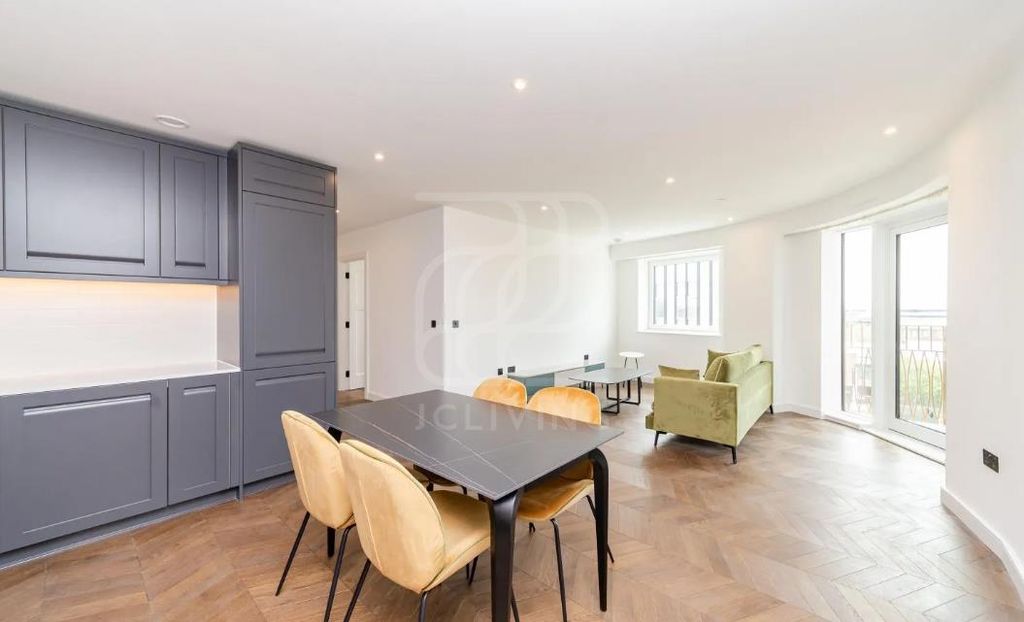 Property photo 1 of 11 CH25 (2).Jpg