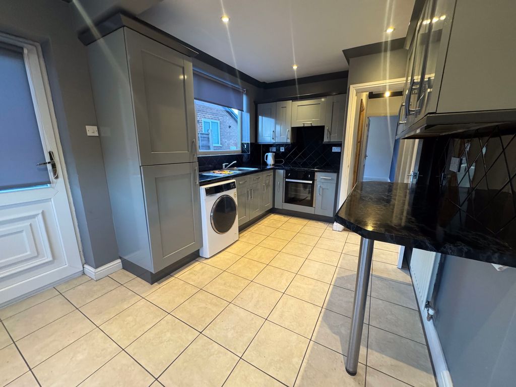 Property photo 2 of 19 Photo 15