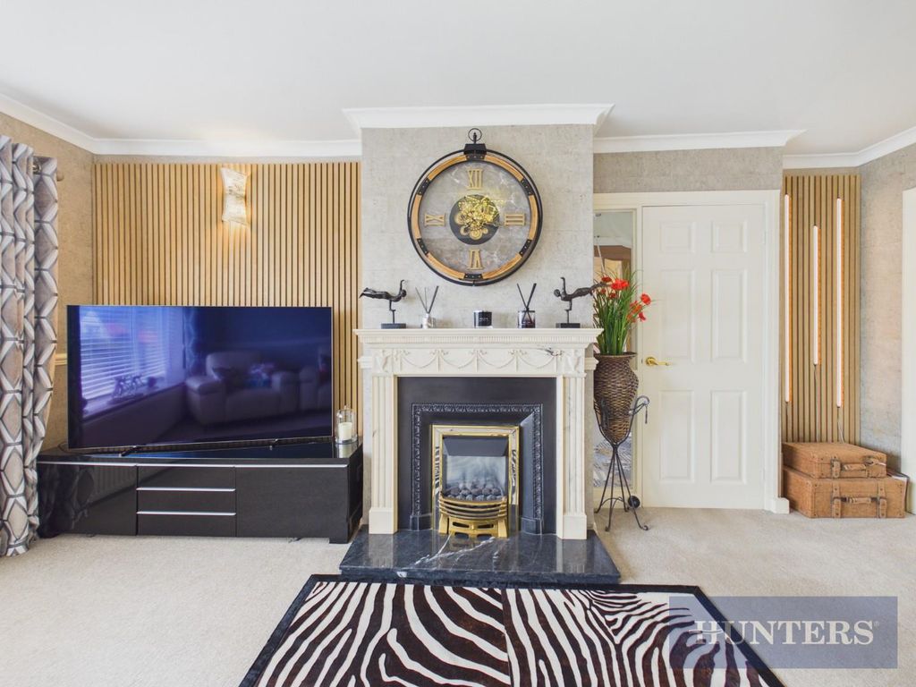 Property photo 3 of 28 Cam05316G0-Pr0382-Still028.Jpg