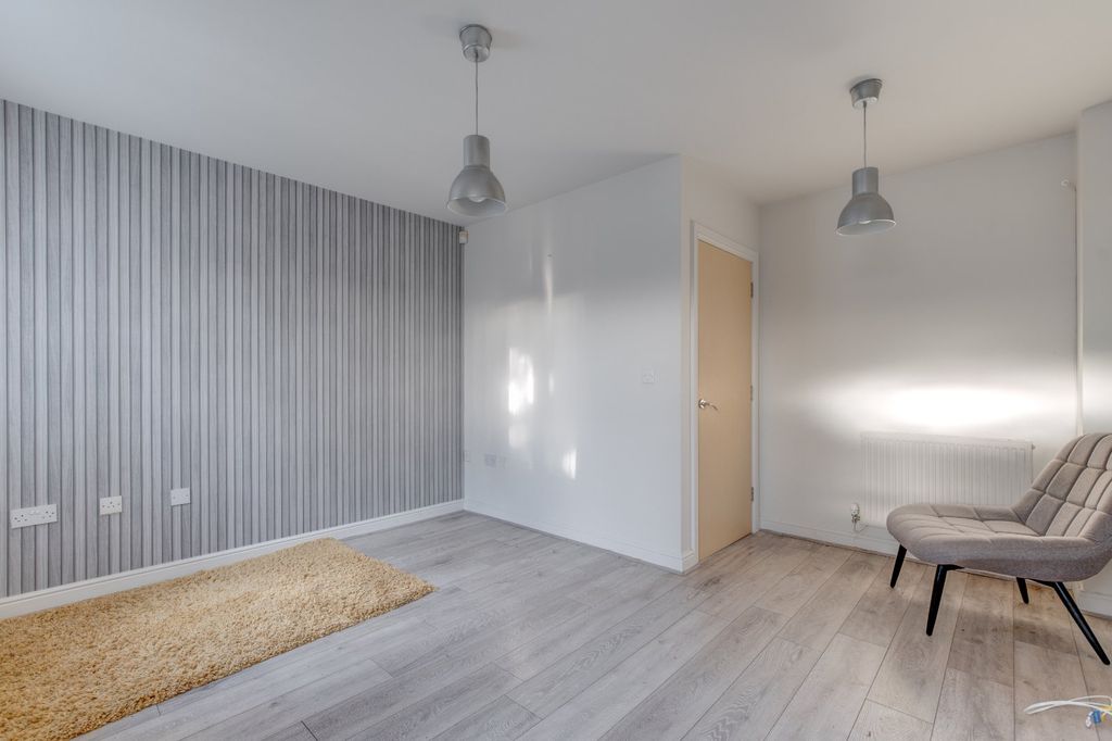 Property photo 3 of 11 Picture No. 04