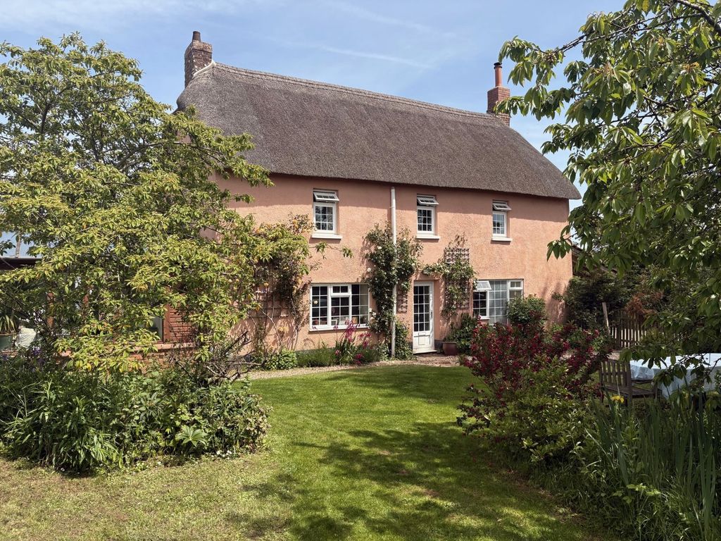 Property photo 3 of 28 Steers Cottage