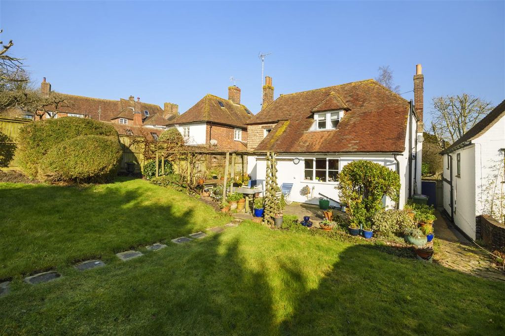Property photo 3 of 33