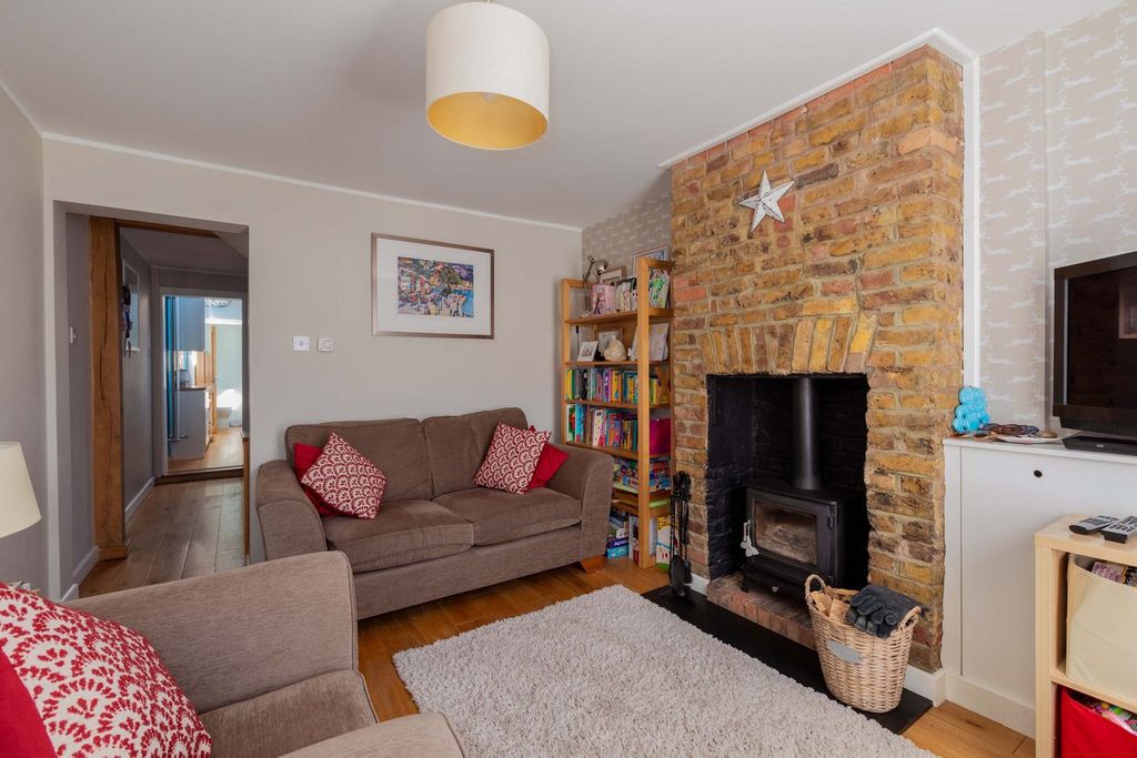 Property photo 3 of 14