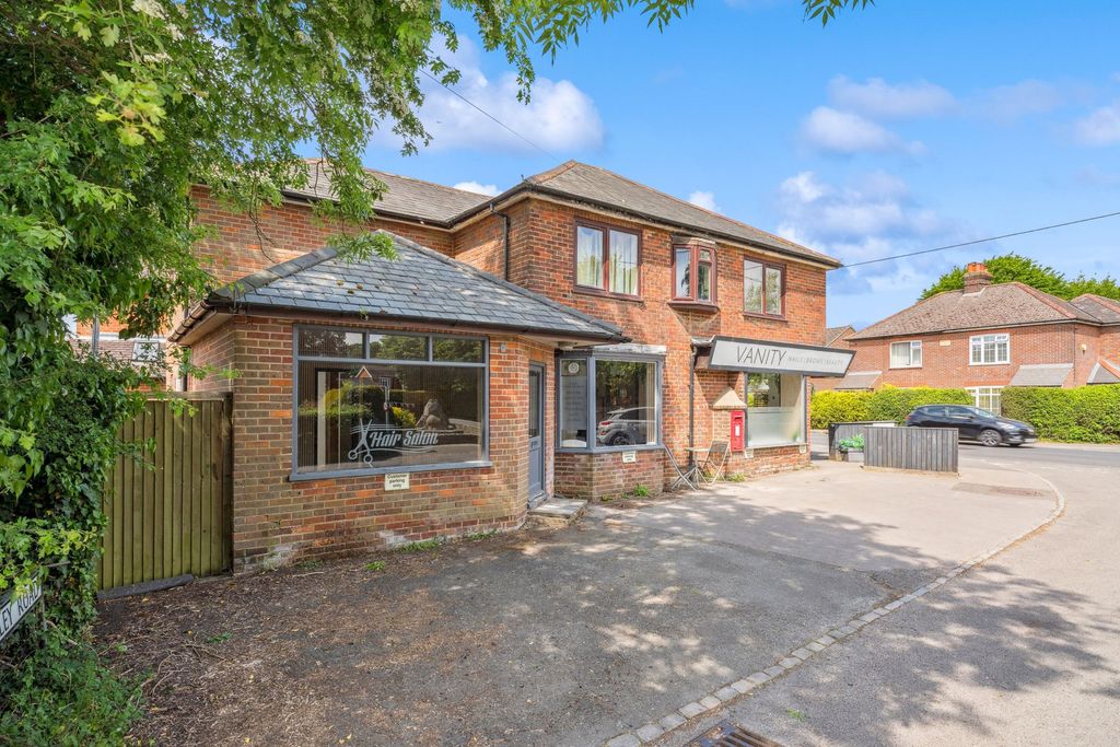 Property photo 1 of 15 Photo 15