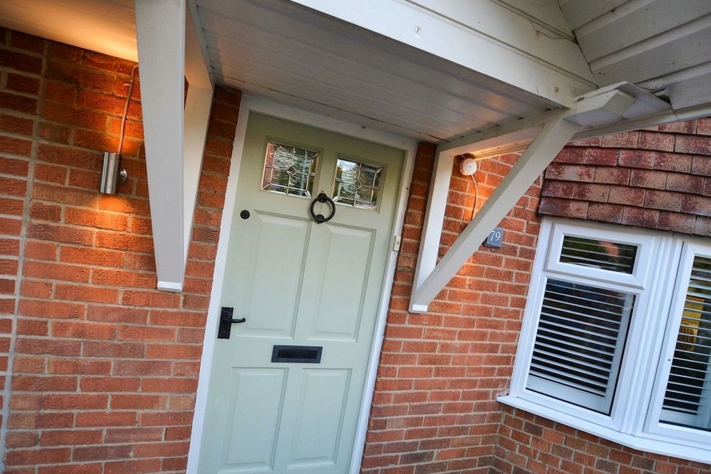 Property photo 2 of 28