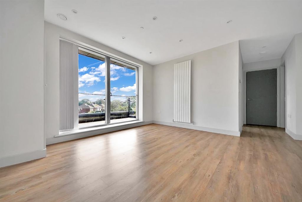 Property photo 2 of 10 15Fe301d629d74Fc516305Dfb037F856166004B9.Jpg