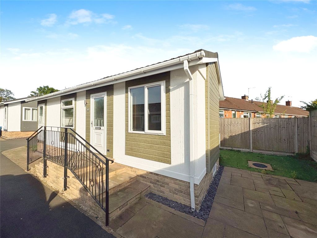 Property photo 1 of 7 External