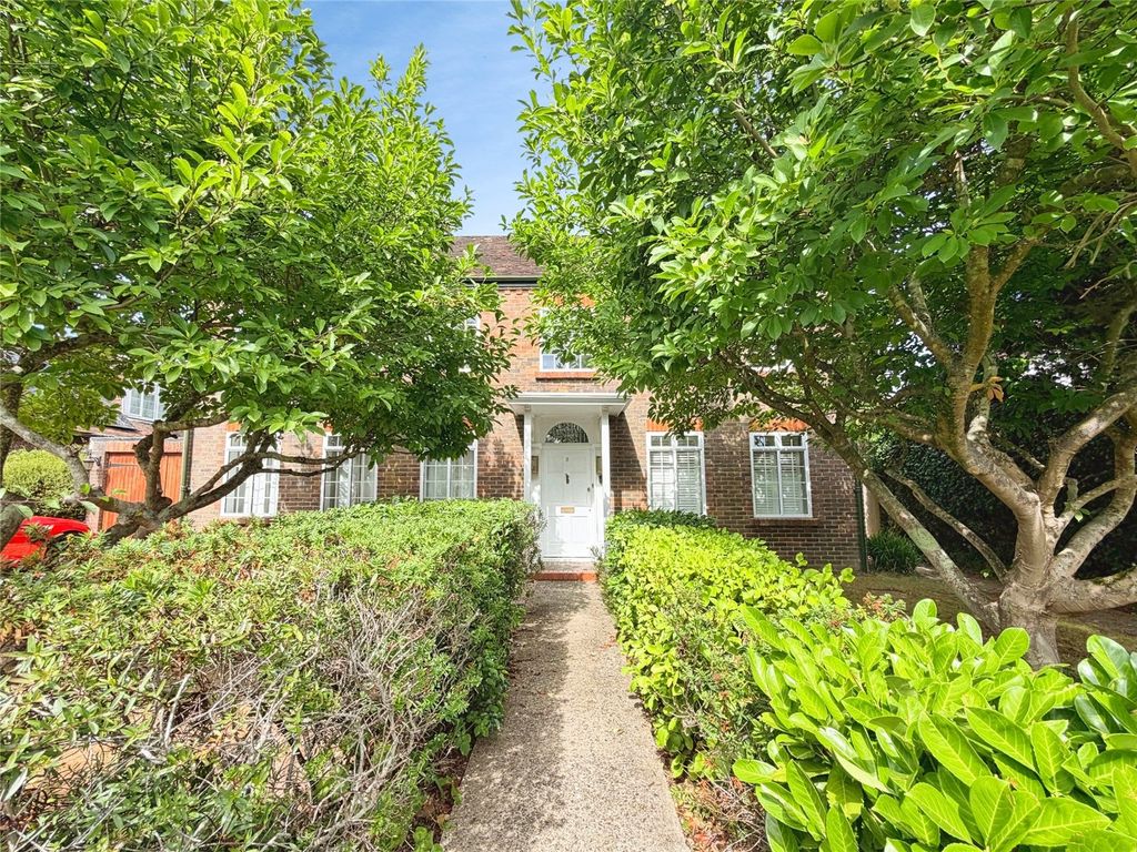 Property photo 1 of 33 Picture No. 17