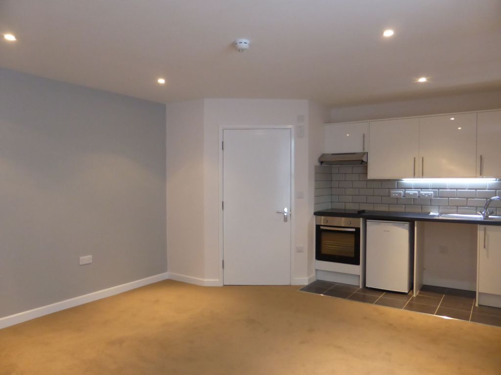 Property photo 3 of 6