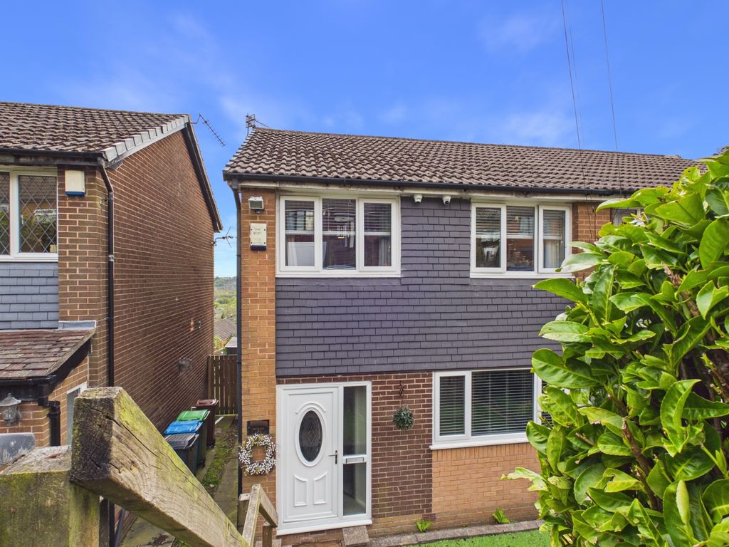 Property photo 1 of 24 Cam03729G0-Pr0295-Still027