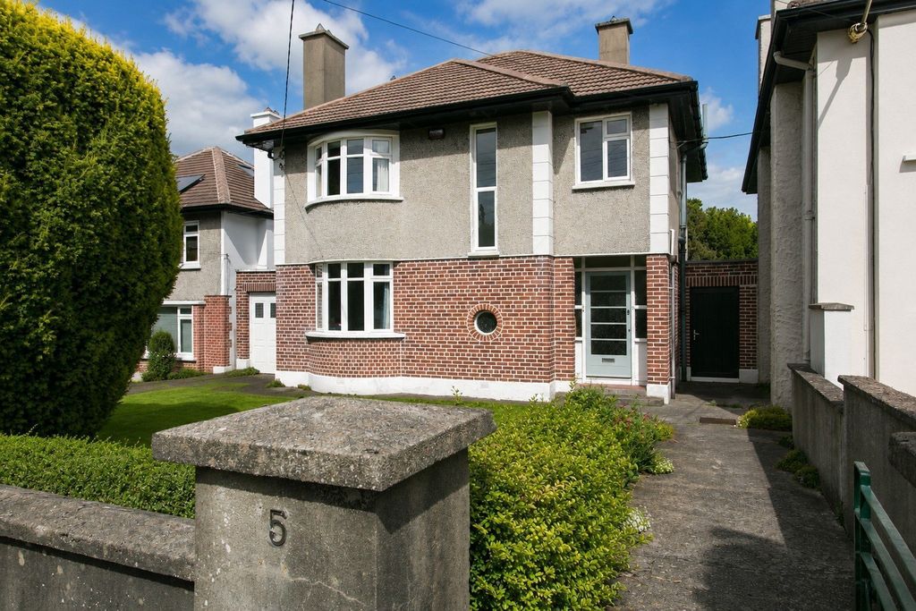 Property photo 2 of 24 Picture No. 01
