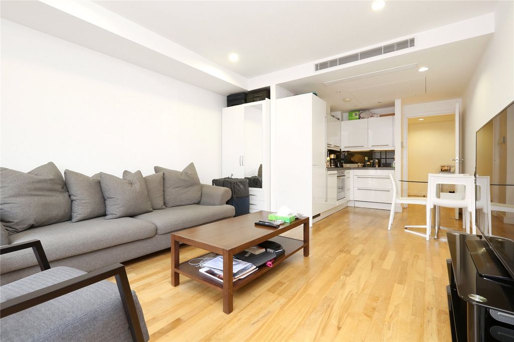 Property photo 2 of 7 Picture No. 10