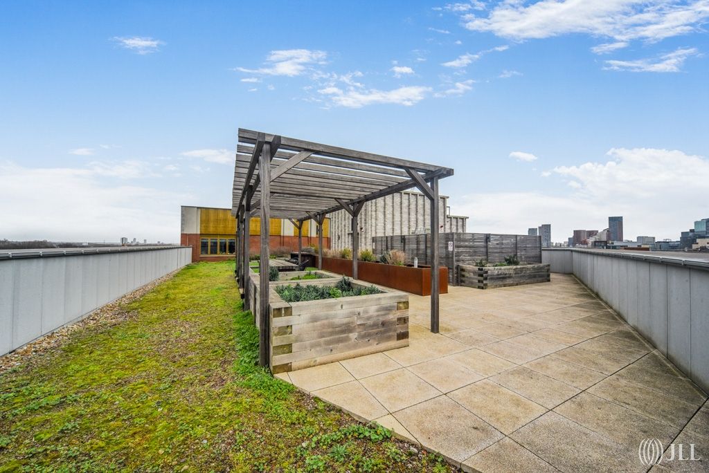 Property photo 2 of 24