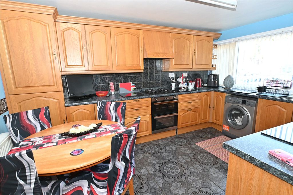 Property photo 3 of 12 Picture No. 06