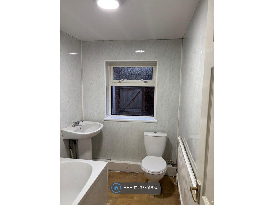 Property photo 2 of 29