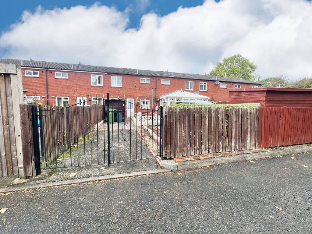 Property photo 2 of 24