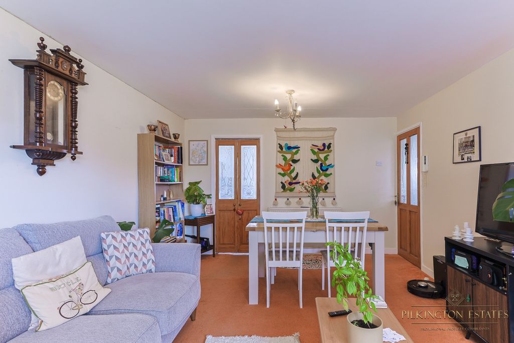 Property photo 1 of 10 4425802