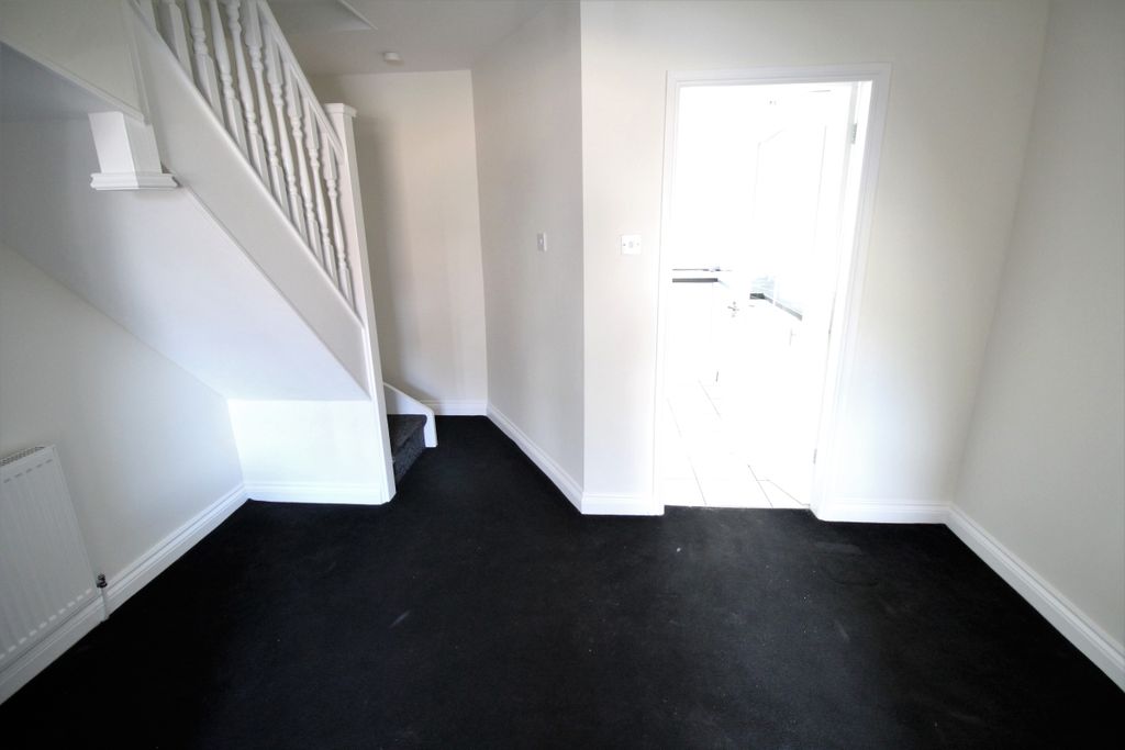 Property photo 2 of 12 Open Plan Living/Din