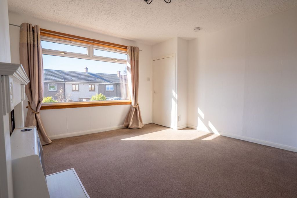 Property photo 1 of 33