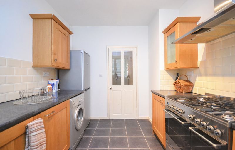 Property photo 3 of 6 Kitchen