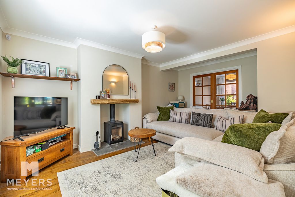 Property photo 3 of 20