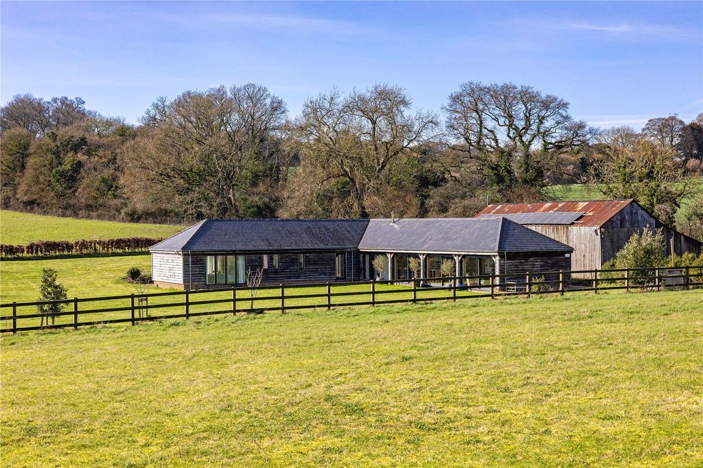 Property photo 1 of 34 Picture No. 94