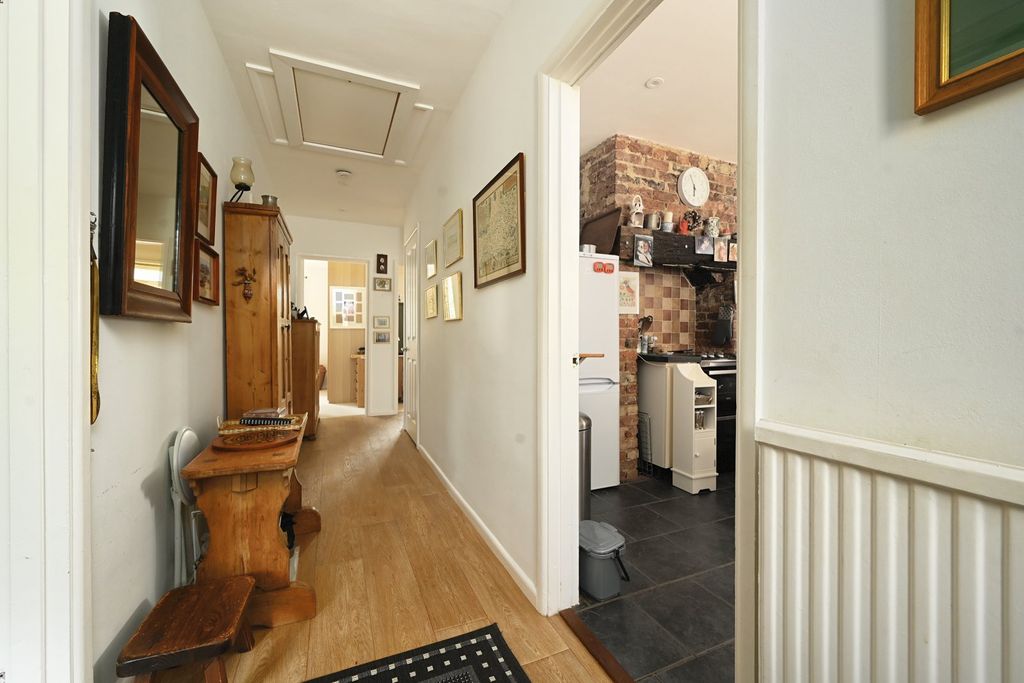 Property photo 3 of 12 Picture No. 15