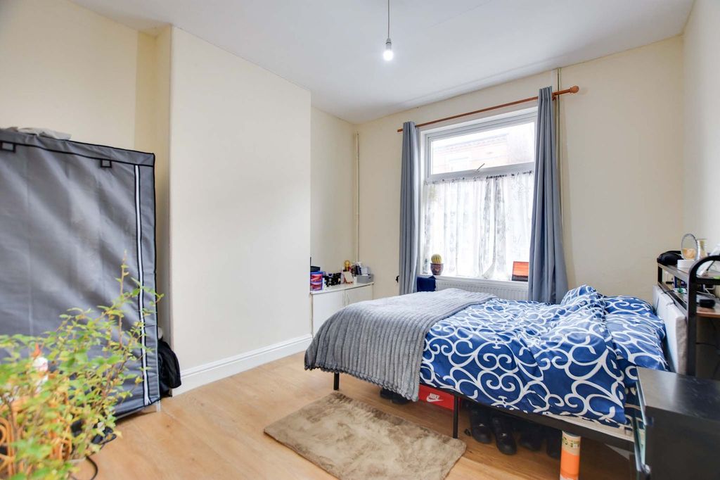 Property photo 2 of 9 Reception Room