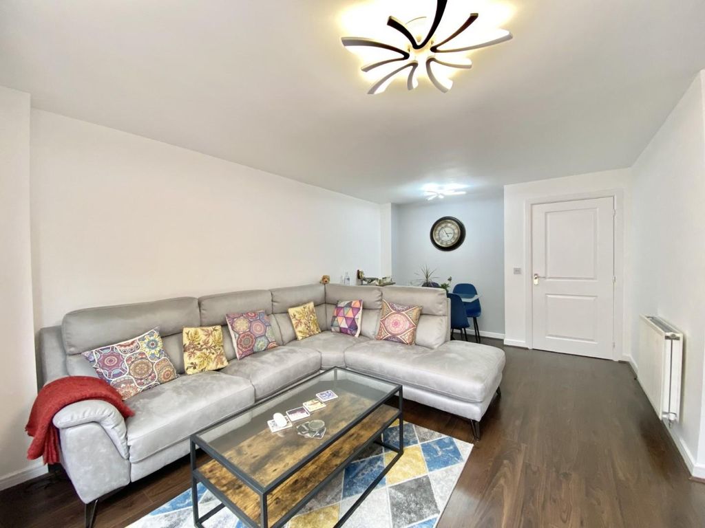 Property photo 2 of 14 Thumbnail_Img_8665.Jpg