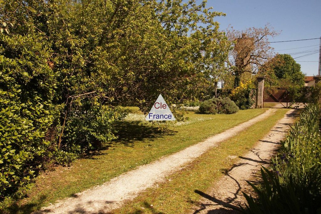 Property photo 3 of 19