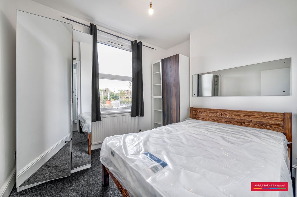 Property photo 3 of 10 Picture No. 14