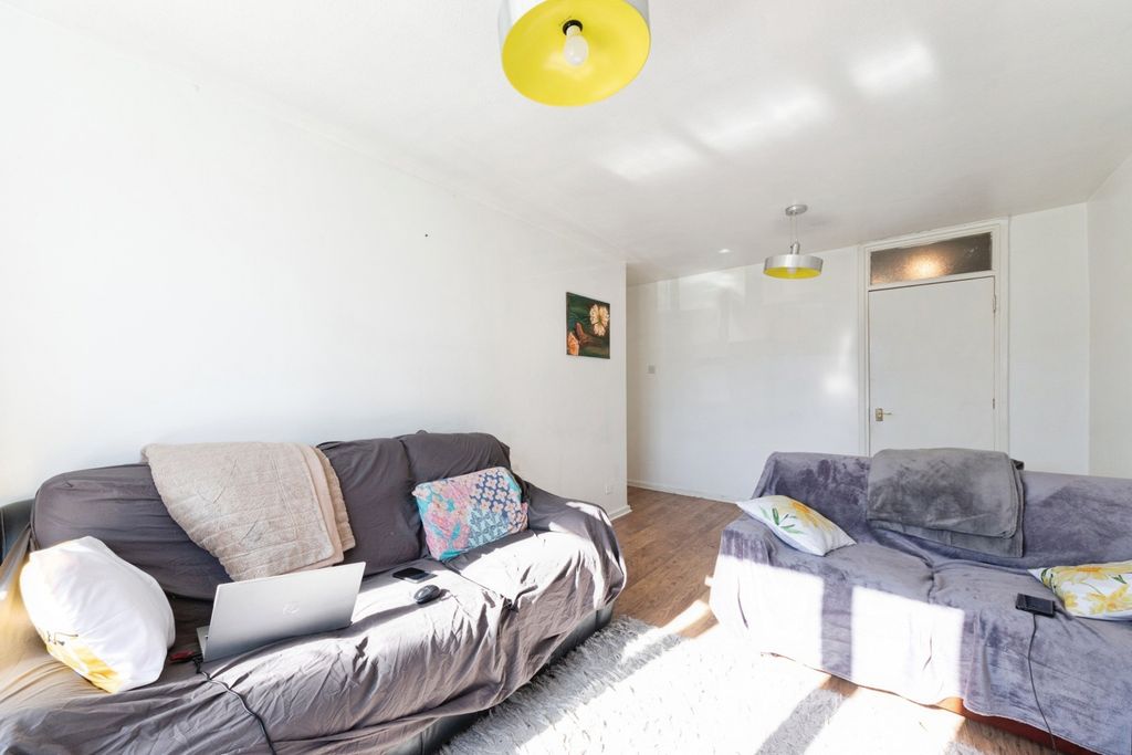 Property photo 3 of 14 Pbox-Img.Jpg