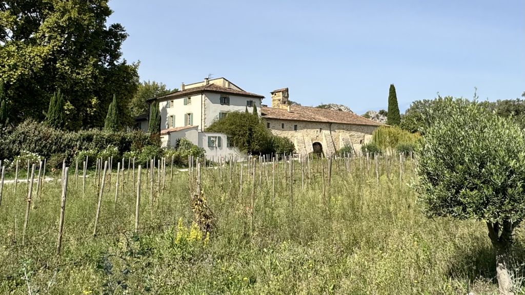 Property photo 2 of 19